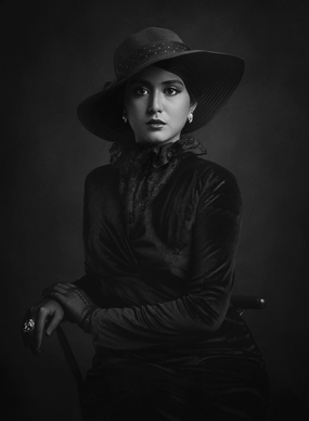 黑色艺术风格欧美淑女写真图片